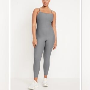 L • Old Navy • Ribbed Gray Jumpsuit with Square Neckline and Adjustable Straps